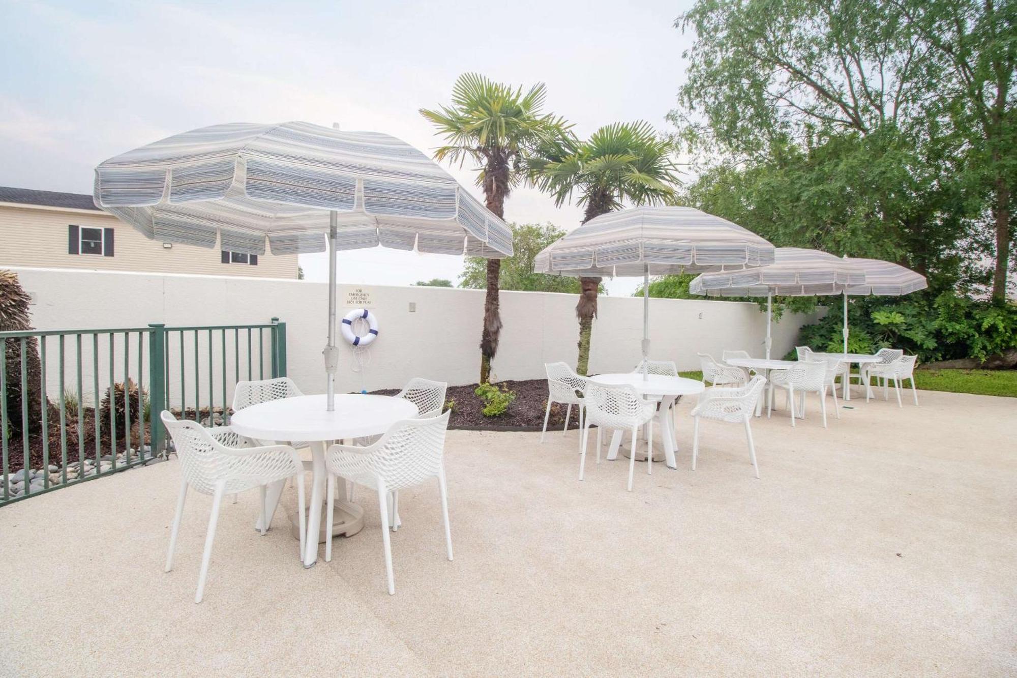 Econo Lodge Inn & Suites Foley-North Gulf Shores المظهر الخارجي الصورة